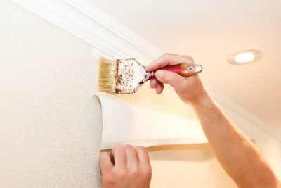 Pose de papier peint à Montagoudin — revêtements muraux et toiles de verre